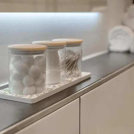 Chic Modern Design Bright & Minimalist Near Duesseldorf And Koeln شقة